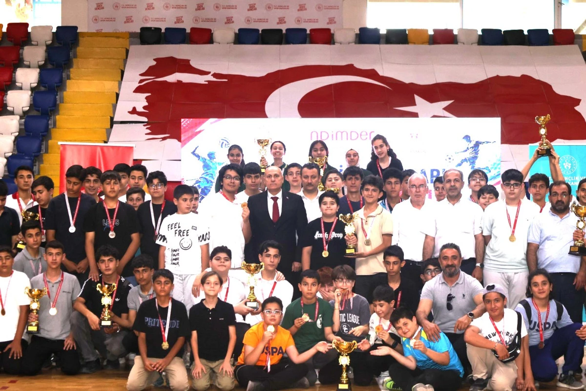 11 Okul, 150 Sporcu: İmam Hatip Spor Oyunları Sona Erdi