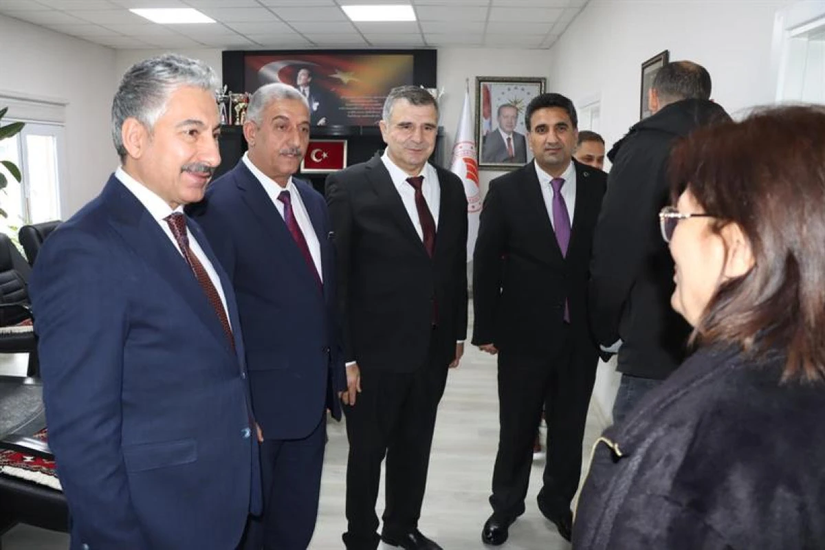 Adıyaman İl M&uuml;d&uuml;rl&uuml;ğ&uuml;nde Bayramlaşma T&ouml;reni