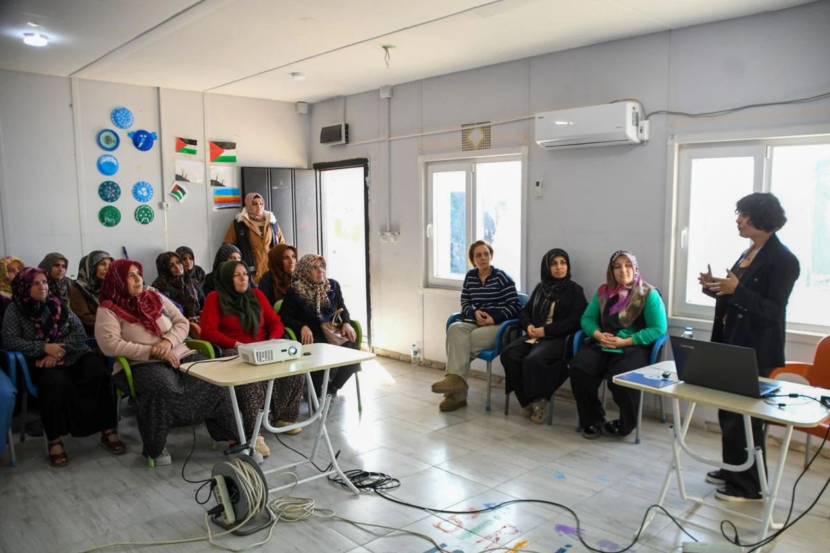 Adıyaman Üniversitesi’nden “Aile İçi Şiddetsiz Yaşam” Söyleşisi