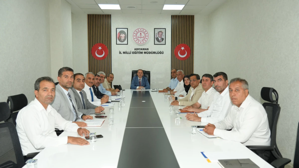 Adıyaman&rsquo;da Eğitimde Haftalık Değerlendirme ve Bayramlaşma Programı