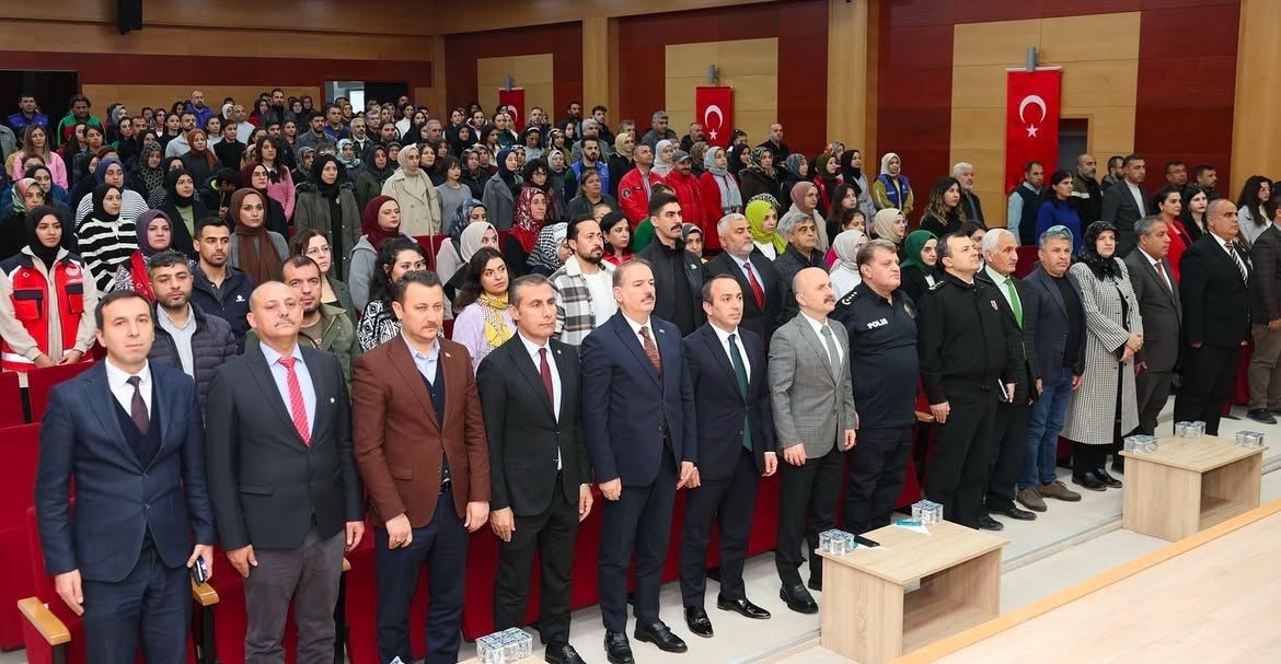 Adıyaman'da En iyi Narkotik Polisi Anne Projesi Toplantısı Yapıldı