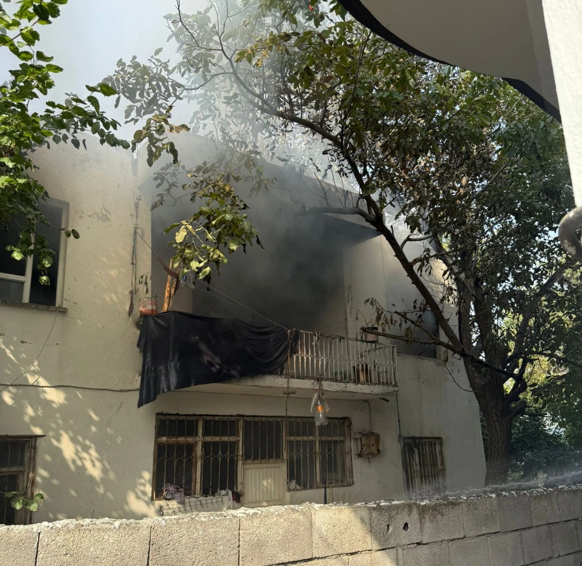 Adıyaman'da Ev Yangını Paniğe Neden Oldu   