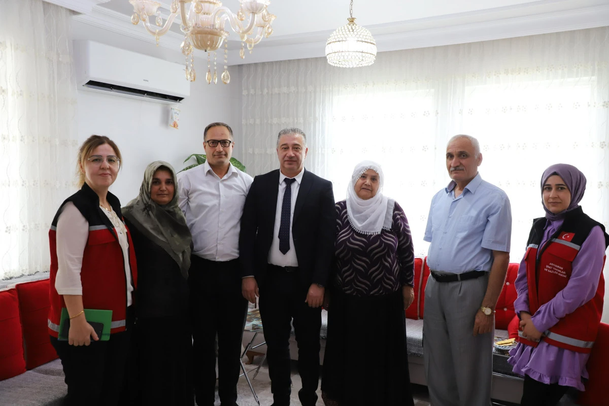 Adıyaman&rsquo;da Gazi ve Şehit Ailesine Anlamlı Ziyaret