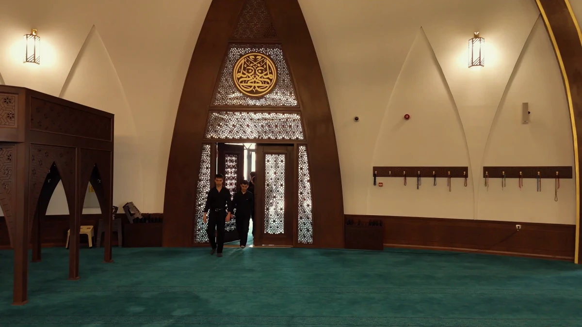 Adıyaman&rsquo;da &Ouml;ğrencilerden Manevi Miras Vurgusu: Rotamız Camiler