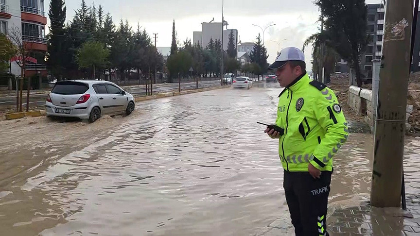 Adıyaman'da sağanak yağış etkili oldu