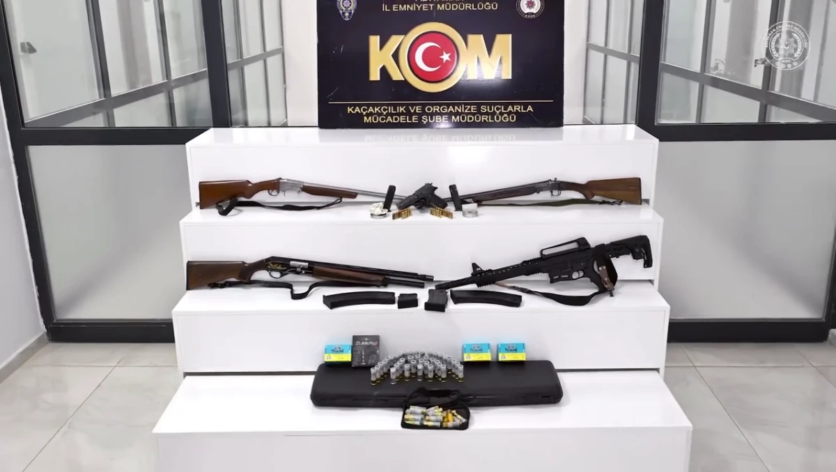 Adıyaman&rsquo;da Silah Operasyonu: 7 G&ouml;zaltı