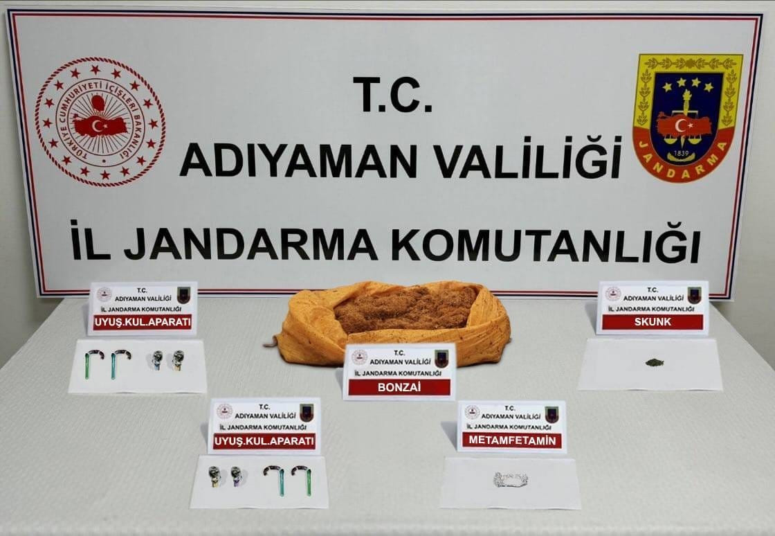 Adıyaman'da uyuşturucu denetimlerinde 9 şahıs yakalandı