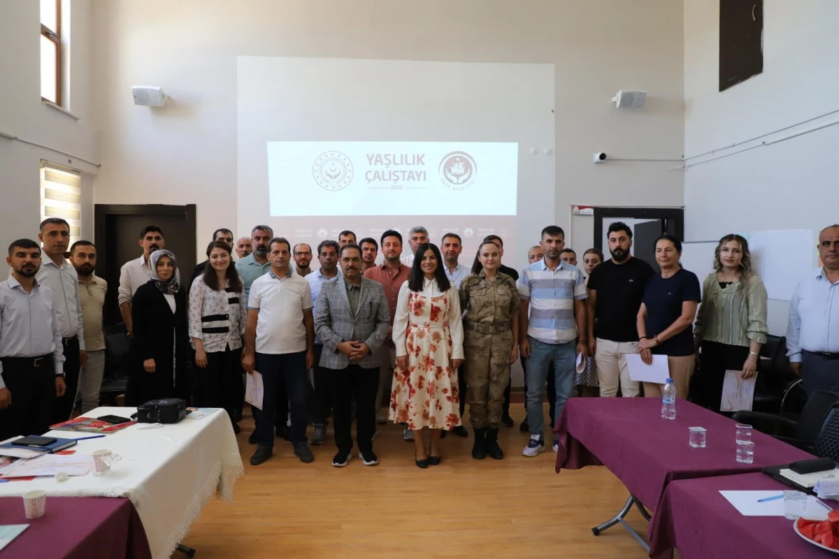 Adıyaman'da Yaşlı Çalıştayı Gerçekleştirildi   