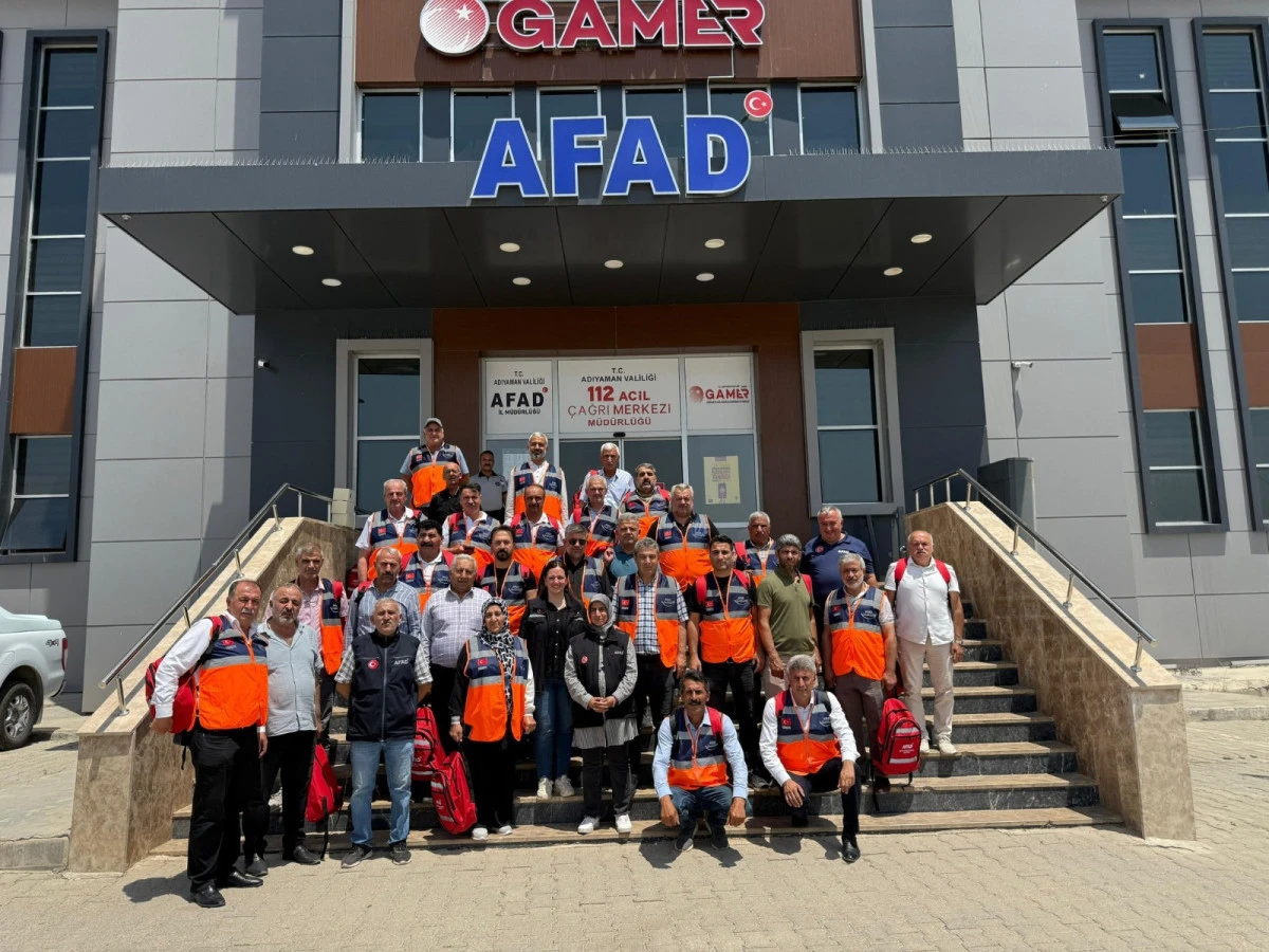 Adıyamanlı Muhtarlardan Örnek Davranış: AFAD Gönüllüsü Oldu
