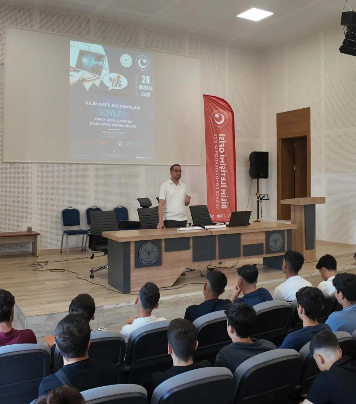 ADY&Uuml;&rsquo;de  &ldquo;Yapay Zek&acirc; &Ccedil;ağında Bilgisayar M&uuml;hendisliği&rdquo; S&ouml;yleşisi 