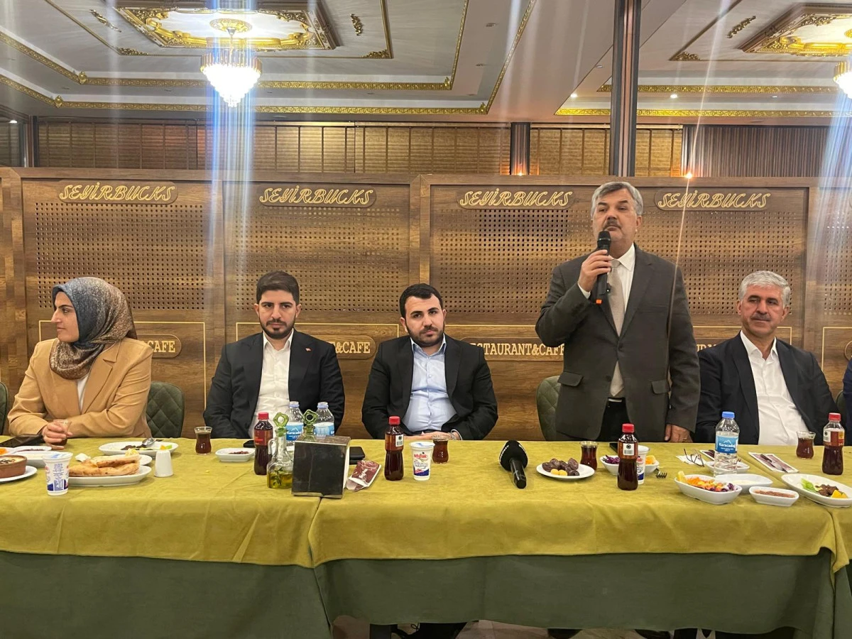 AK Parti Adıyaman Teşkilatı Basın Mensuplarıyla İftarda Buluştu