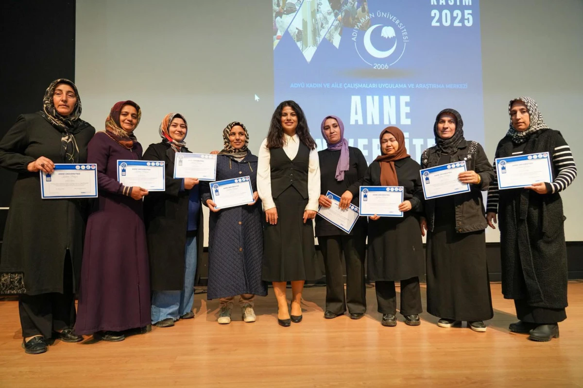 Anne Üniversitesi’nin İlk Programı Tamamlandı