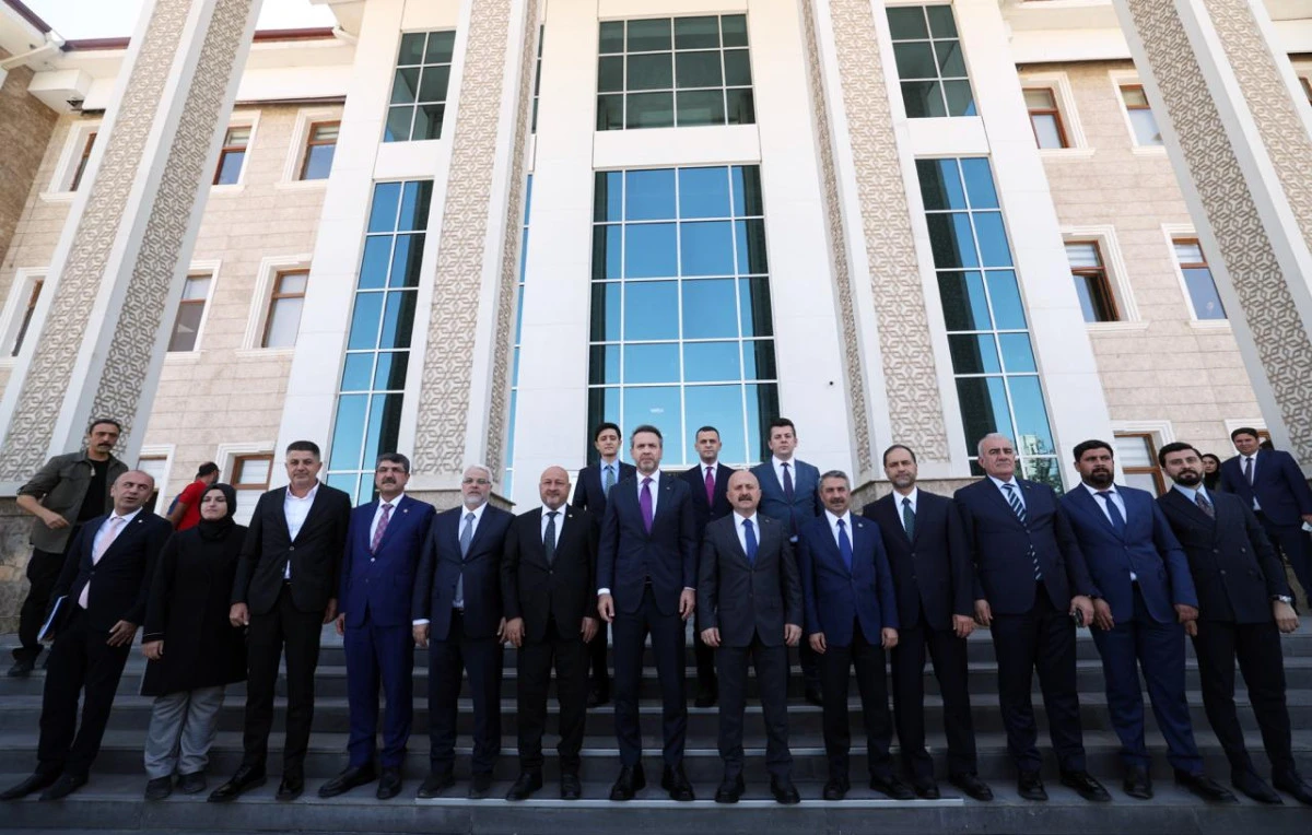 Bakan Bayraktar: “Adıyaman İçin Daha Yapacak Çok İşimiz Var”