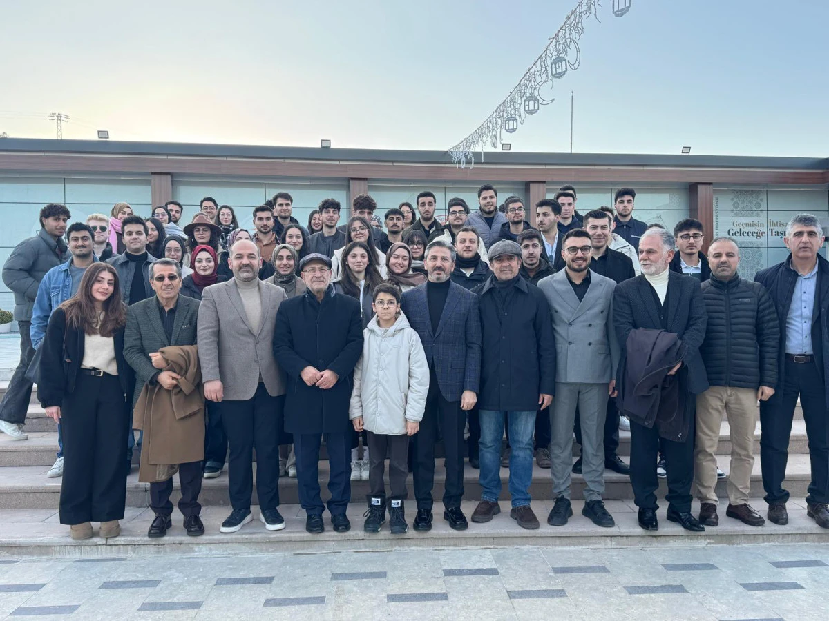 Bakan Yardımcısı, ADVAK&rsquo;ın İftar Programında Gen&ccedil;lerle Buluştu