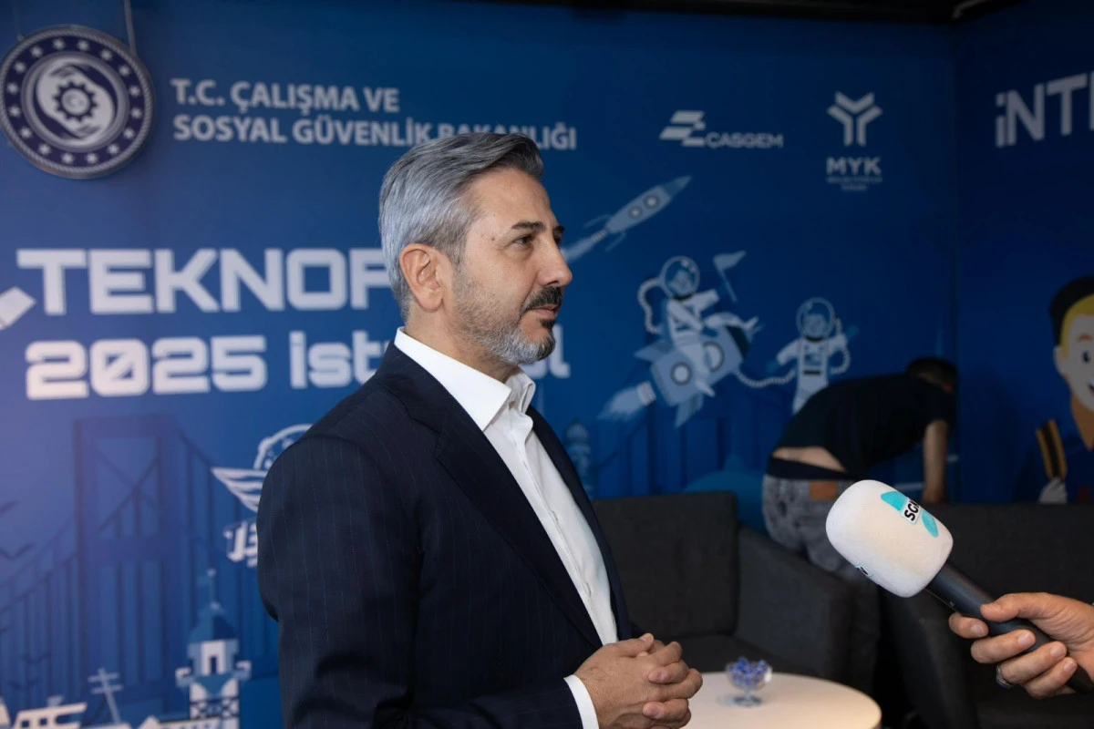 Bakan Yardımcısı Aydın’dan Tepki: “Cumhurbaşkanımızı Netanyahu ile Anmak Ağır Bir Saygısızlıktır”