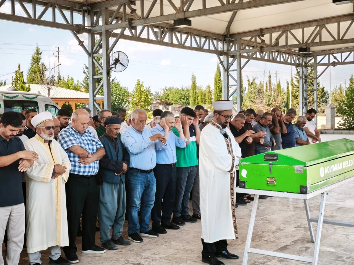 Başkan Abdulkadir Kurt&rsquo;un Babası Son Yolculuğuna Uğurlandı