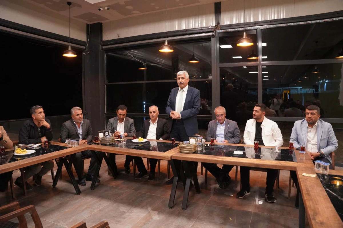 Başkan Hallaç, Muhtarlarla Bir Araya Geldi
