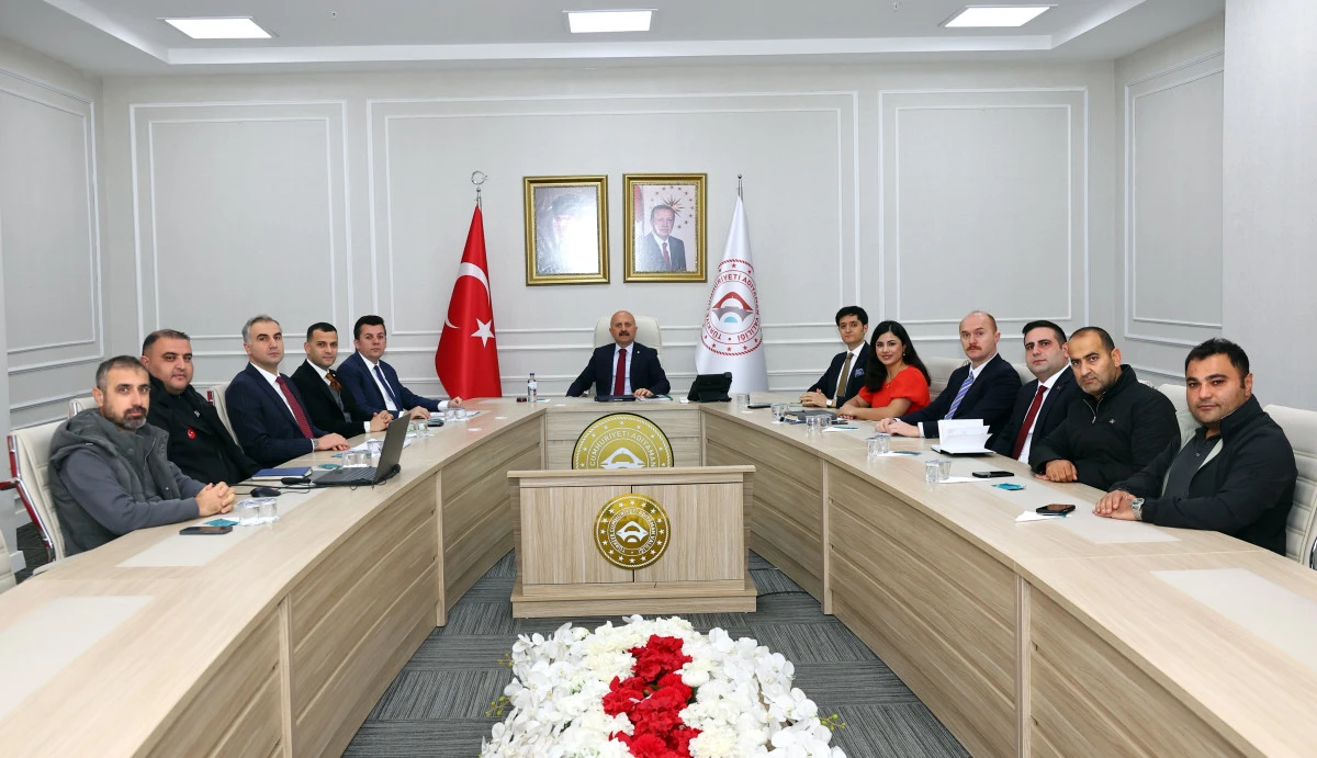 Deprem Konutları ve Altyapı Çalışmaları Gözden Geçirildi