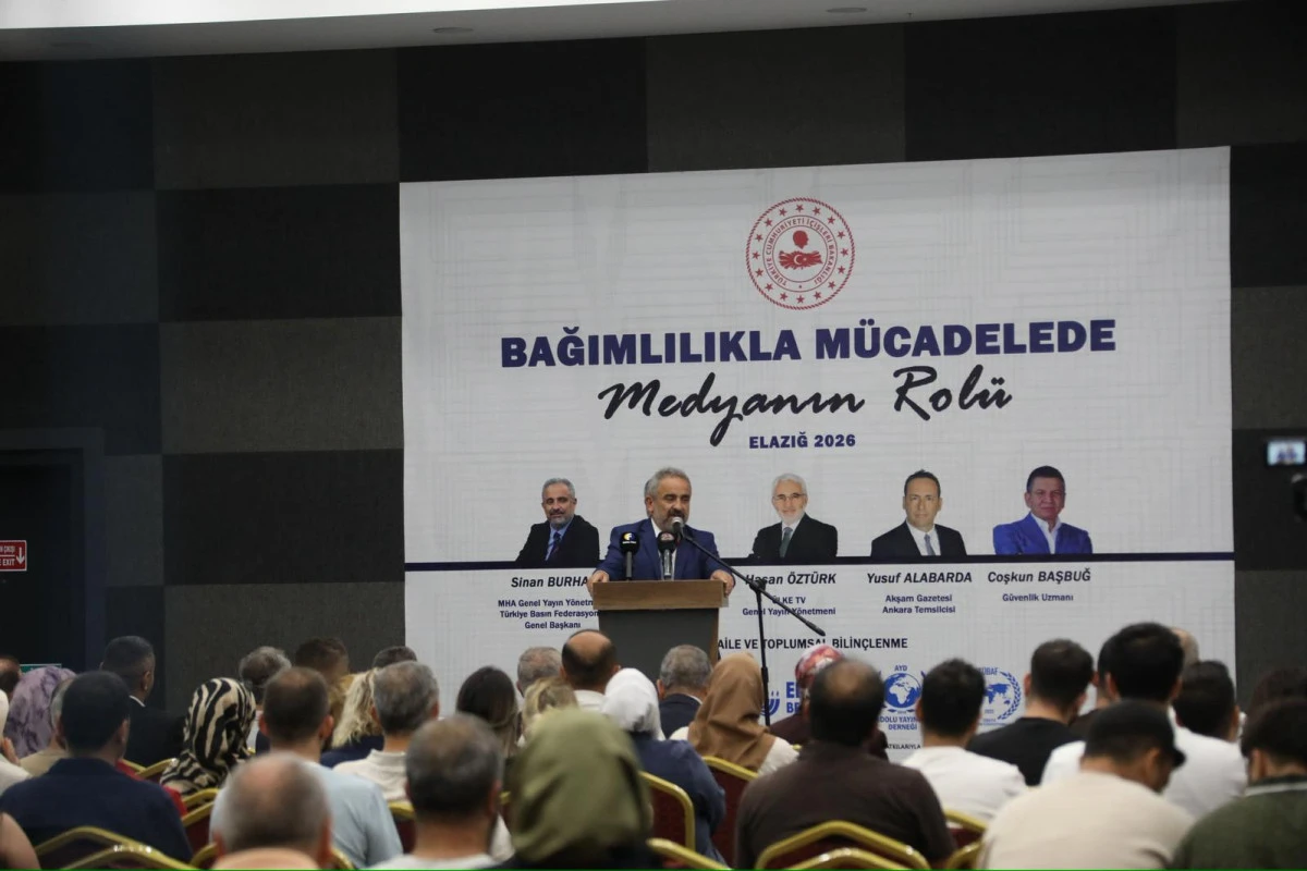 ELAZIĞ'DA &ldquo;BAĞIMLILIKLA M&Uuml;CADELEDE MEDYANIN ROL&Uuml;&rdquo; PANELİ D&Uuml;ZENLENDİ