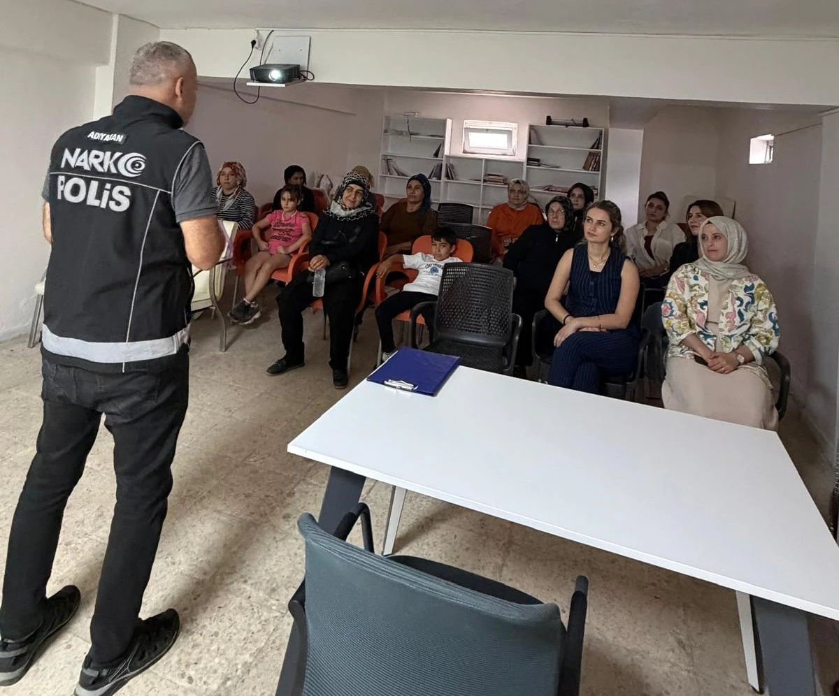  &ldquo;En İyi Narkotik Polisi Anne&rdquo; Farkındalık Eğitimi
