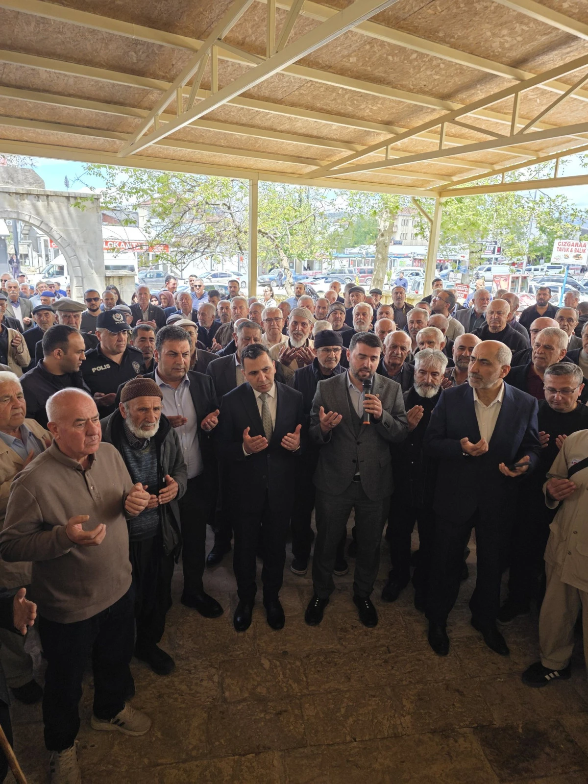 G&ouml;lbaşı&rsquo;nda Hacı Adayları Kutsal Topraklara Dualarla Uğurlandı