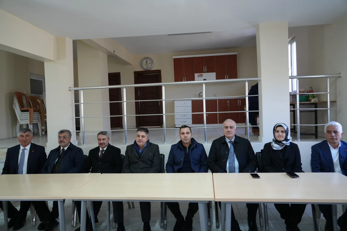 G&ouml;lbaşı&rsquo;nda Muhtarlar Toplantısı D&uuml;zenlendi