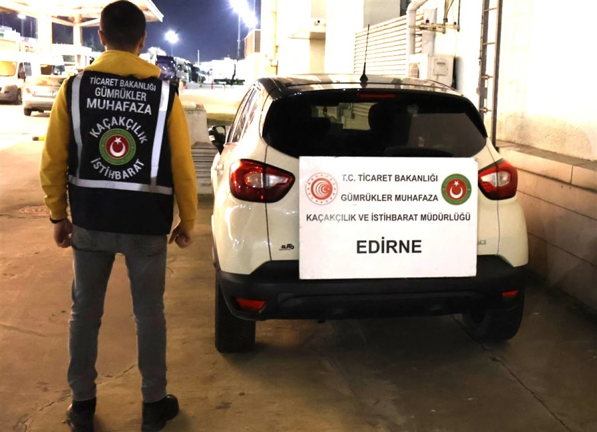 G&uuml;mr&uuml;klerde Ka&ccedil;ak Ara&ccedil; Operasyonu: 233 Araca El Konuldu