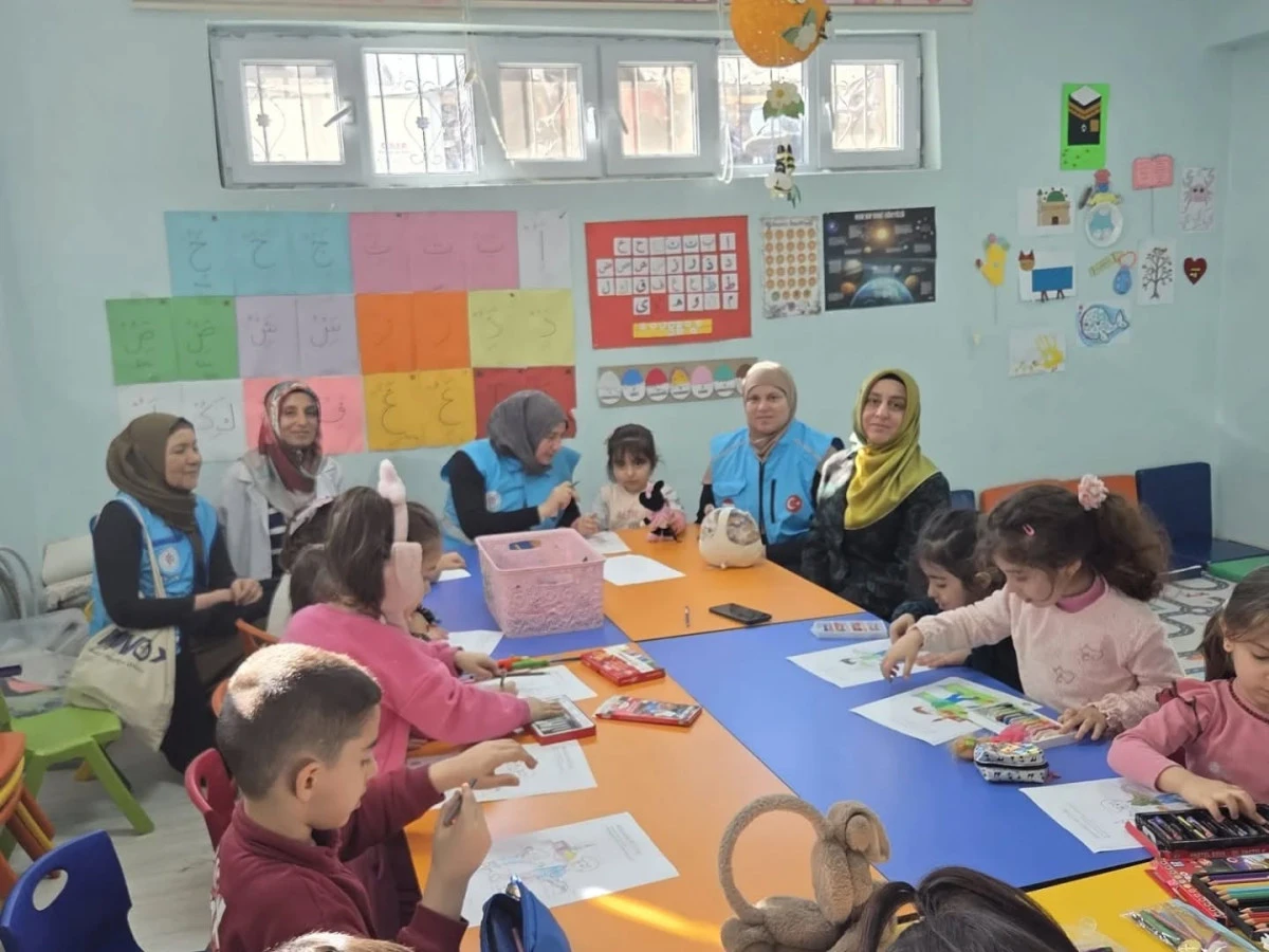 Hollanda Diyanet Vakfı G&ouml;n&uuml;ll&uuml;lerinden Anlamlı Ziyaret