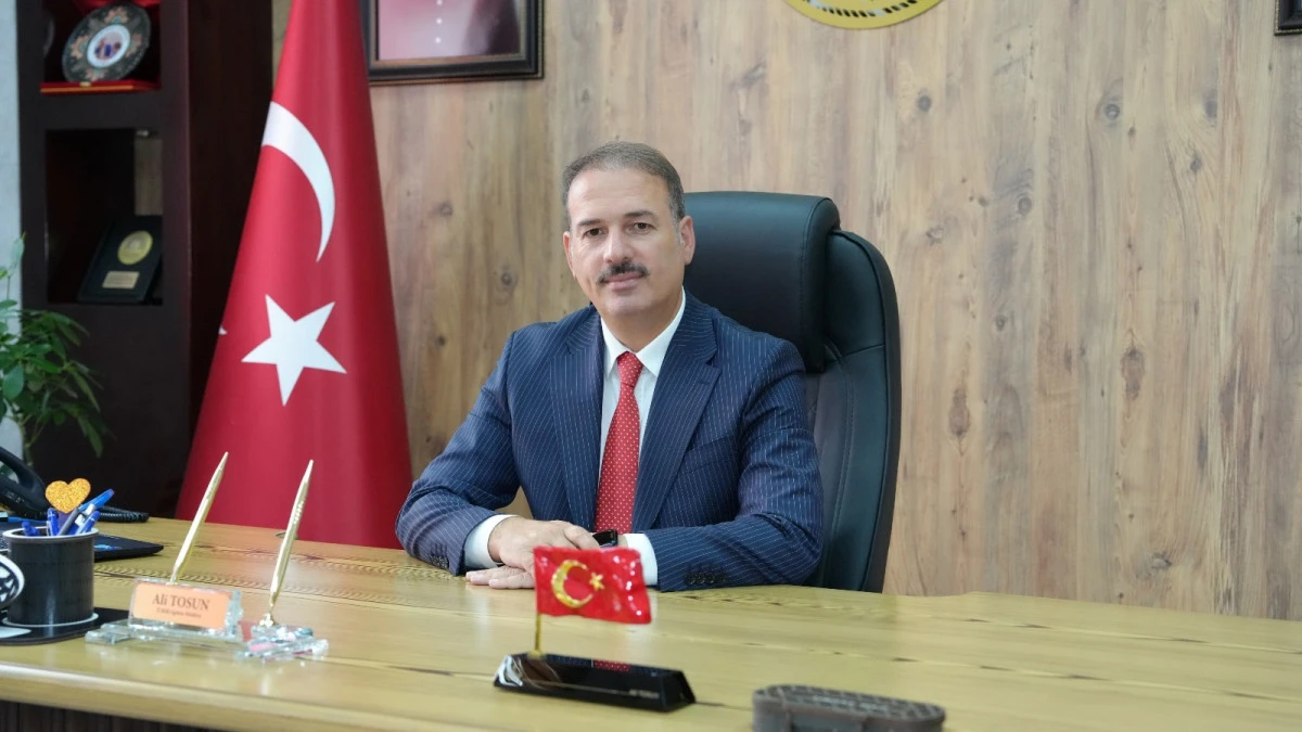 İl Milli Eğitim Müdürümüz Sayın Ali Tosun "19 Mayıs Atatürk'ü Anma, Gençlik ve Spor Bayramı" vesilesiyle bir mesaj yayımladı. Ali Tosun mesajında;