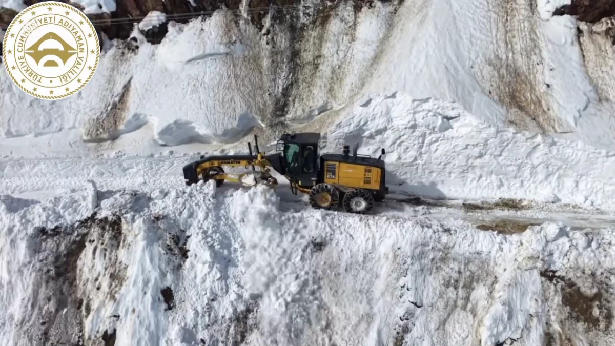 İl &Ouml;zel İdarenin Karla M&uuml;cadele &Ccedil;alışmaları S&uuml;r&uuml;yor
