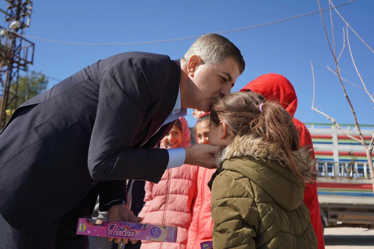 İshak Şan: Hem Devletin Şefkat Eli Hem Milletin Sesi