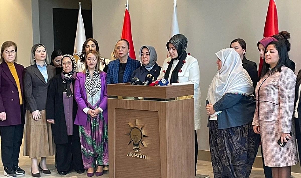 Kadınları Hedef Alan Nefret Diline Boyun Eğmeyeceğiz