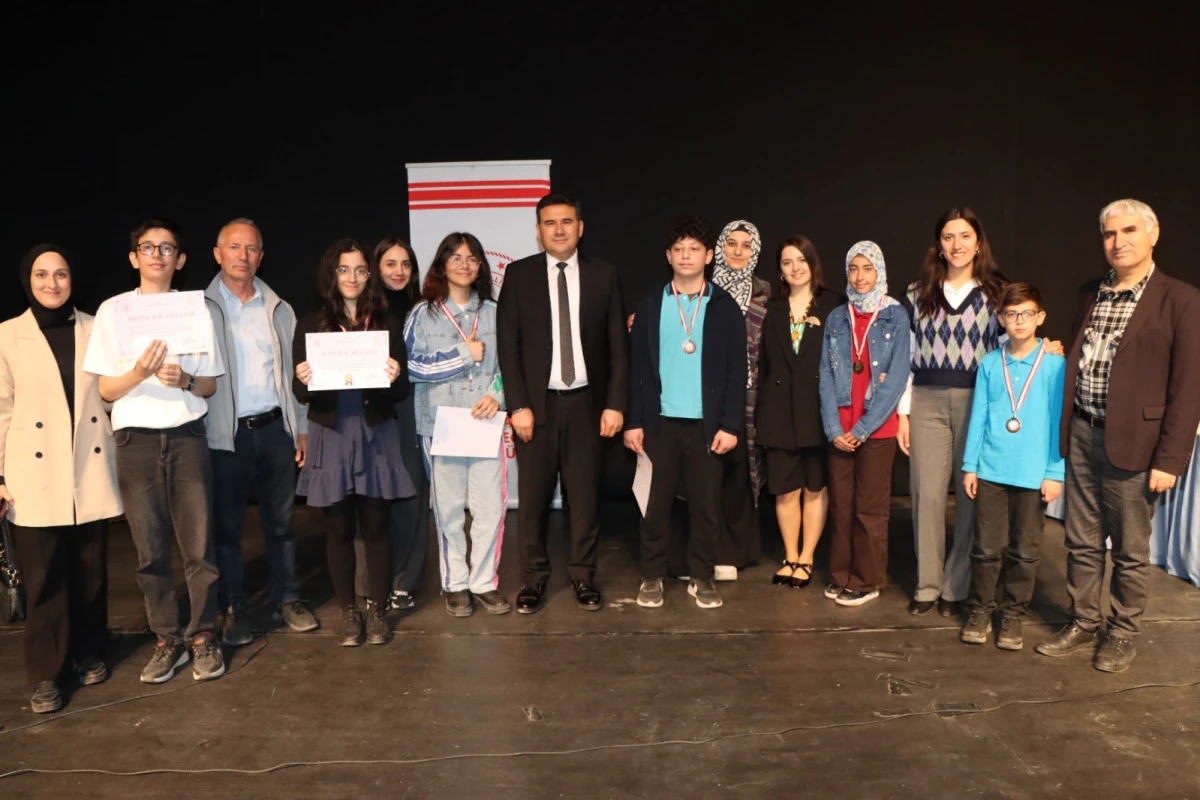 Kahta&rsquo;da &Ouml;ğrenciler Hitabet Yetenekleriyle G&ouml;z Doldurdu