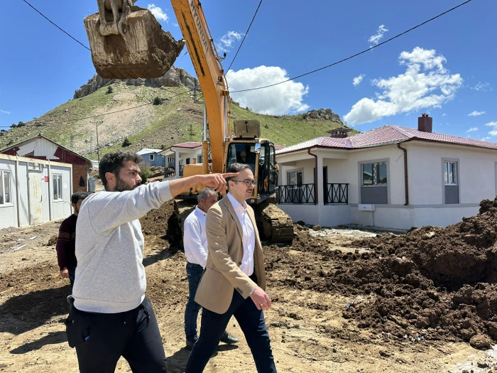 Kaymakam Yıldız&rsquo;dan Hastane ve Konut &Ccedil;alışmaları Ziyareti