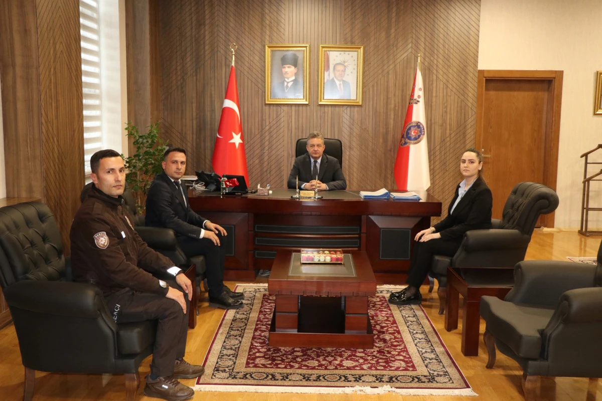 M&uuml;d&uuml;r Nazman Personelle Birebir G&ouml;r&uuml;şmelerini S&uuml;rd&uuml;r&uuml;yor