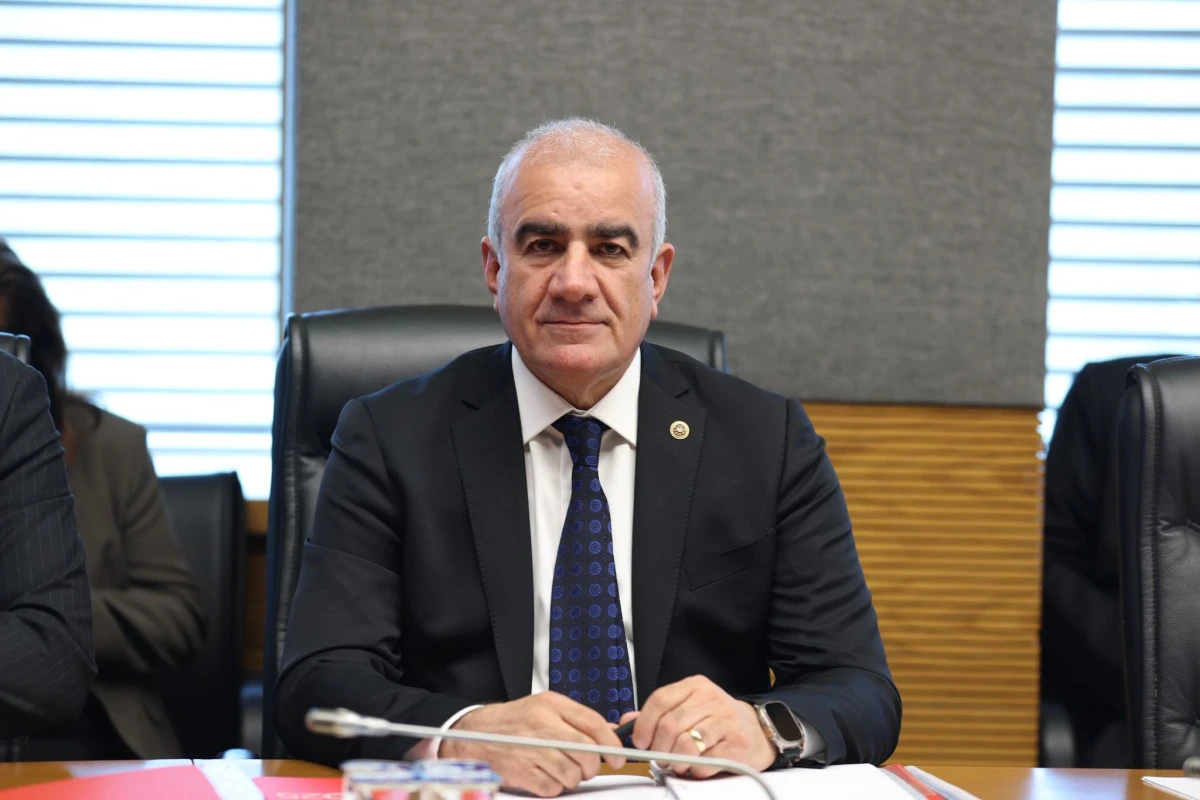 &Ouml;zhan&rsquo;dan 1 Mayıs&rsquo;ta emek ve dayanışma vurgusu