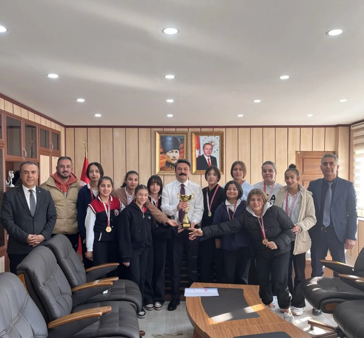 Şampiyonlar Kaymakam Aslan&rsquo;ı Ziyaret Etti