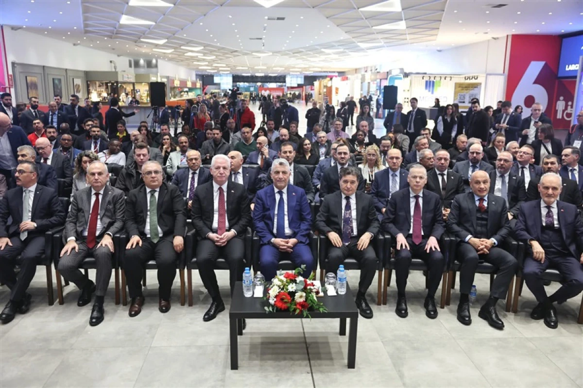 T&uuml;rk Mobilya Sekt&ouml;r&uuml;, Hem İ&ccedil; Ticareti Hem İhracatı ile Parlak G&uuml;nler Bekliyor