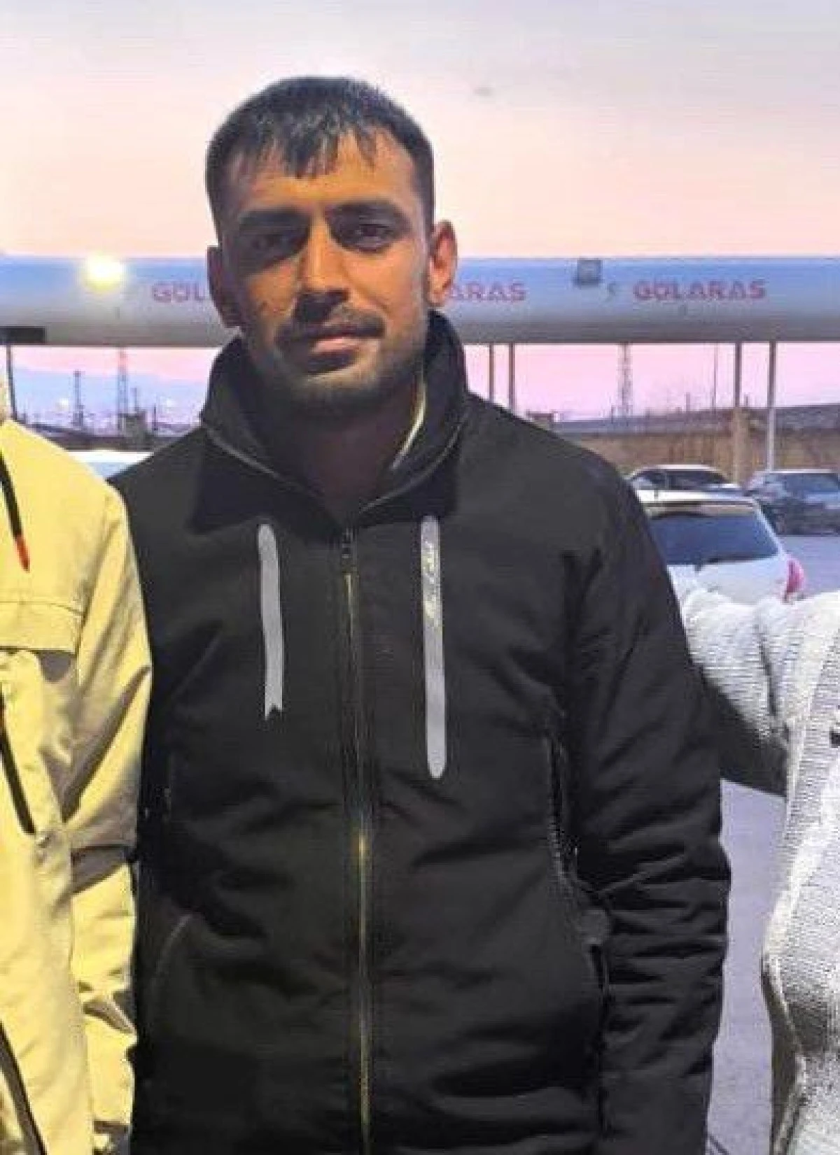 Uçuruma Yuvarlanan Araç Dronla Tespit Edildi 