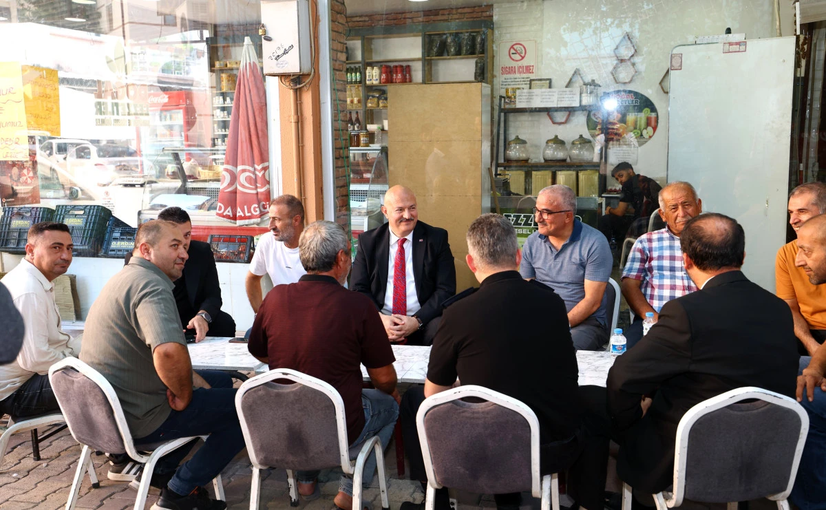 Vali K&uuml;&ccedil;&uuml;k, G&ouml;lbaşı Caddesi Esnafını Ziyaret Etti